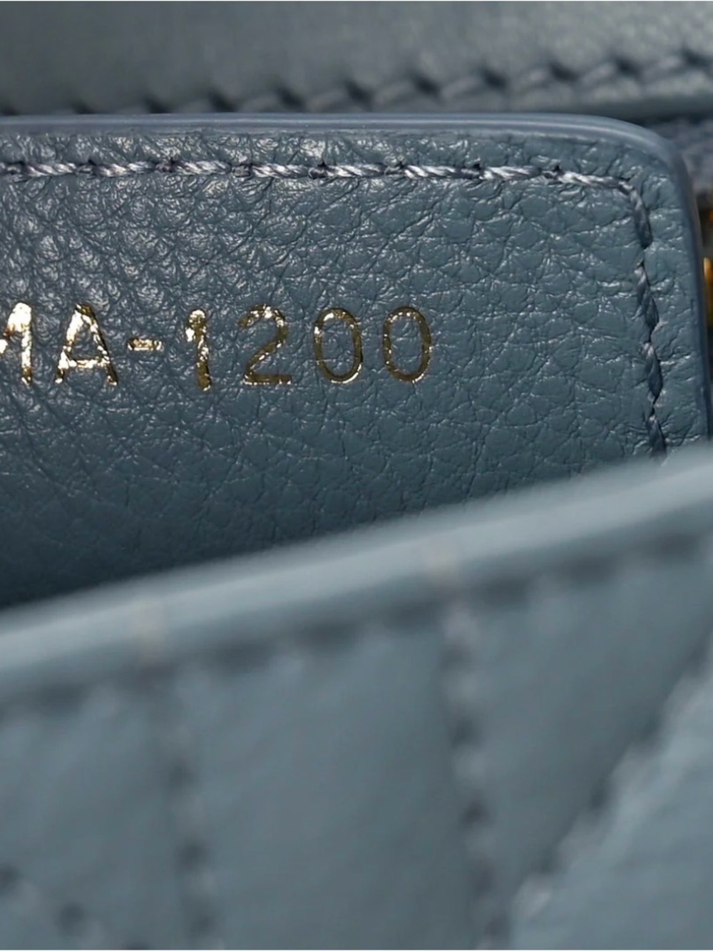 CHRISTIAN DIOR
Calfskin Cannage Small Caro Bag Cloud Blue - Picture 7 of 13